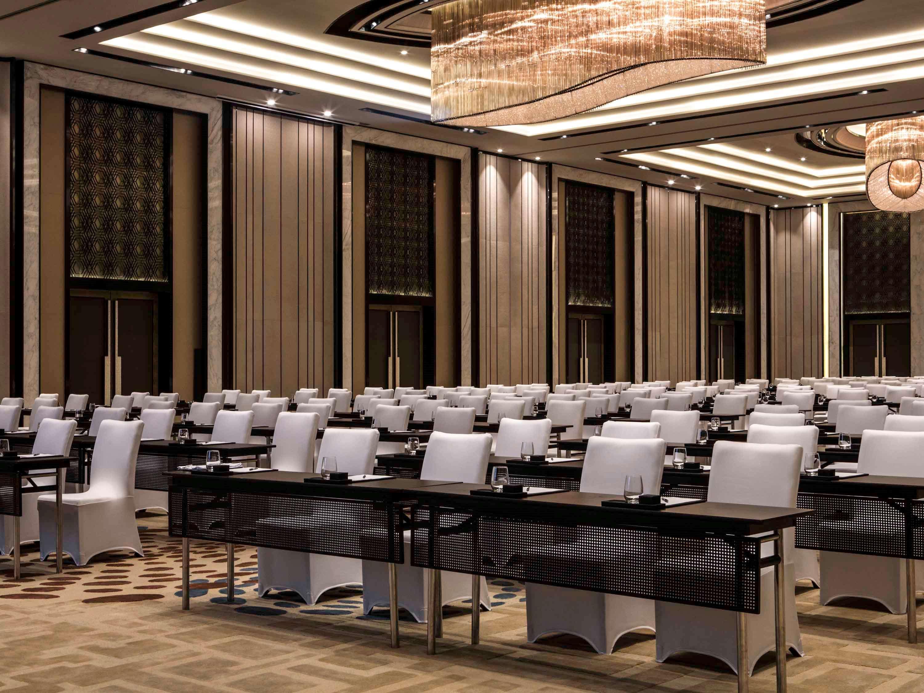Pullman Shanghai Xuhui Exterior photo