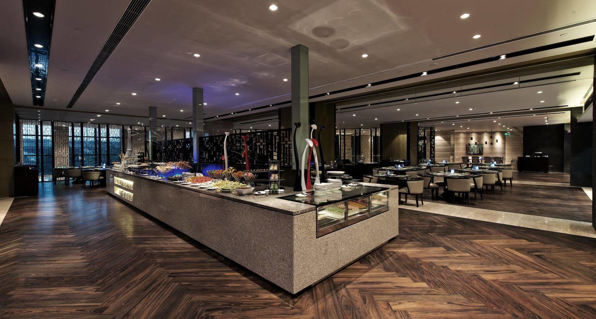 Pullman Shanghai Xuhui Exterior photo