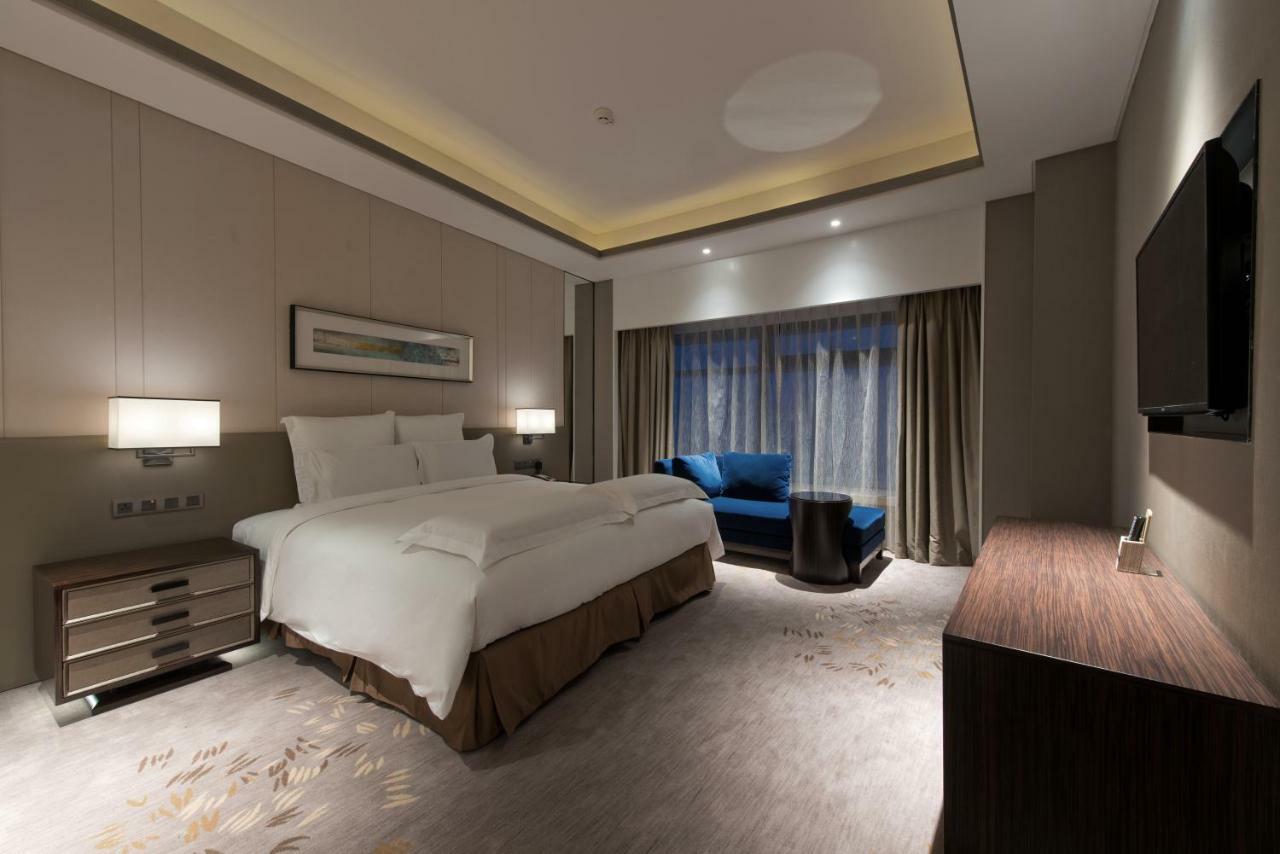 Pullman Shanghai Xuhui Exterior photo